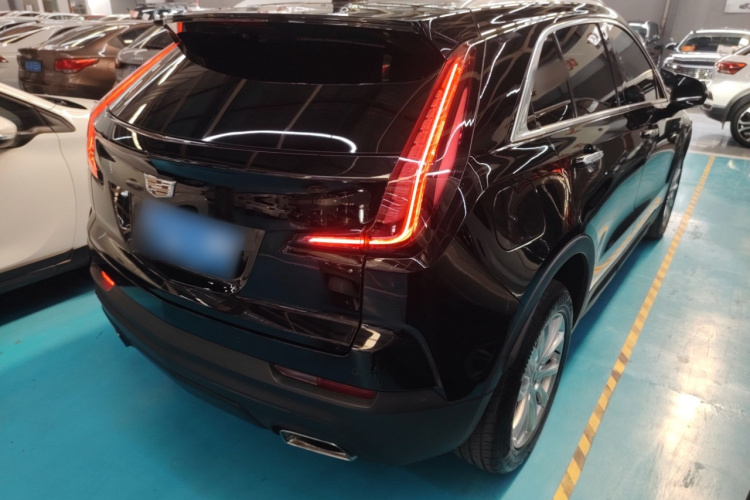 凯迪拉克XT4 2018款 28T 两驱技术型车身外观7