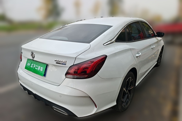 名爵 MG5 2021款 改款 300TGI DCT青奢旗舰版车身外观6005