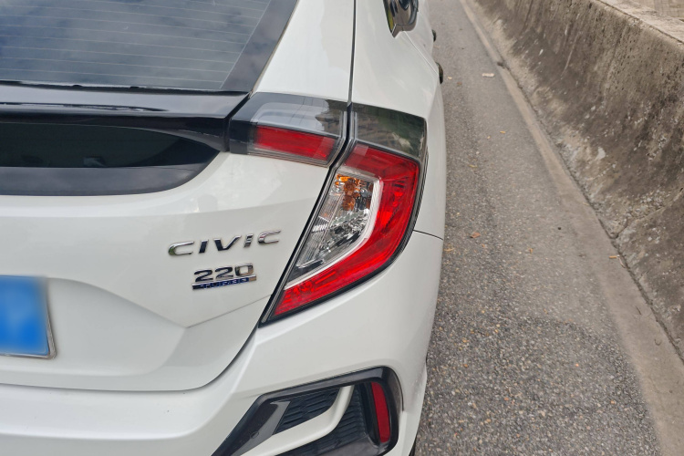 本田 思域 2021款 HATCHBACK 220TURBO CVT潮酷控车身外观6006