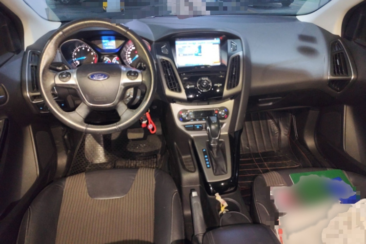 福特 福克斯 2012款 两厢 1.6L 自动风尚型中控内饰7002