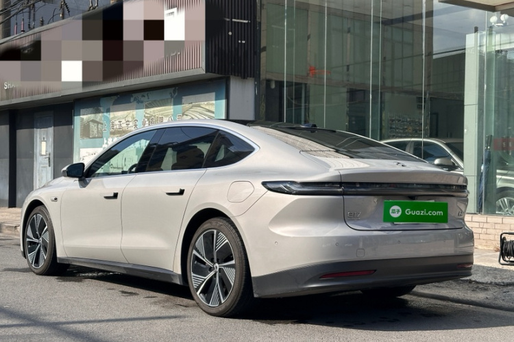 蔚来ET7 2024款 75kWh 行政版车身外观6005