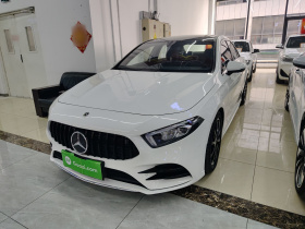 奔驰A级 2021款 A 200 L 运动轿车时尚型