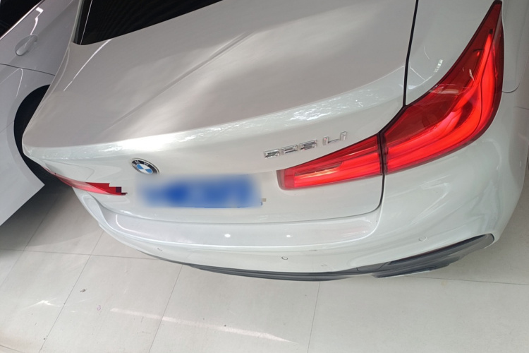 宝马5系 2018款 525Li M运动套装车身外观6004