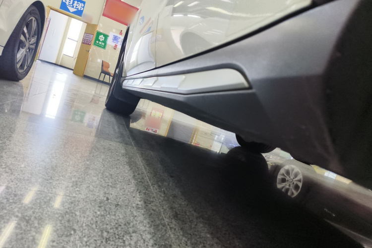 奔驰GLA 2019款 GLA 200 动感型局部细节9002