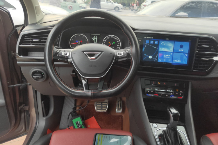 捷达VS7 2020款 1.4T 自动荣耀型中控内饰13
