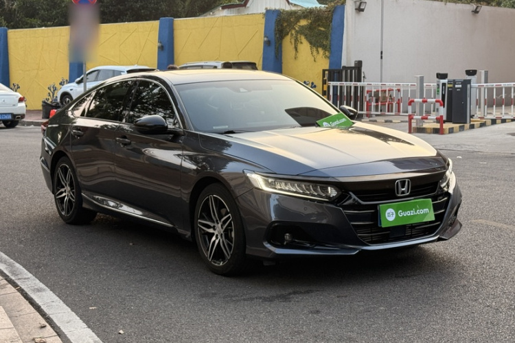 本田 雅阁 2022款 260TURBO 幻夜·尊贵版车身外观6002