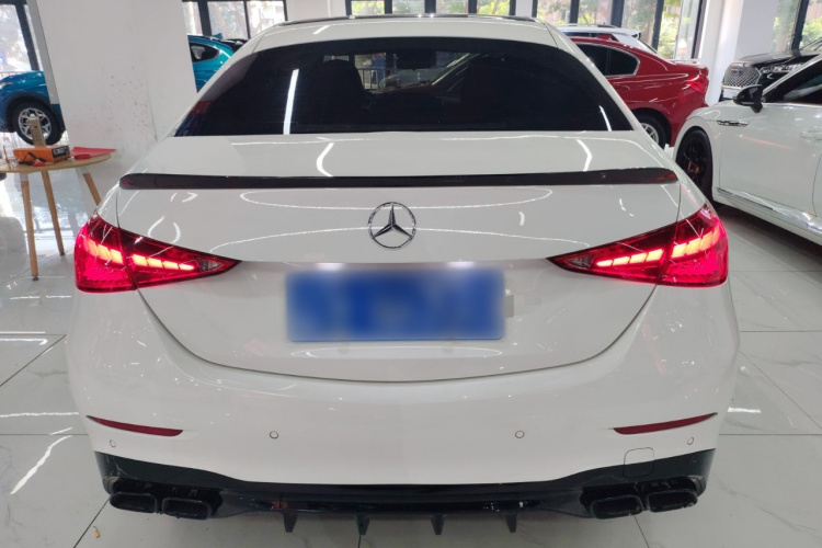 奔驰C级 2023款 C 260 L 运动版车身外观6