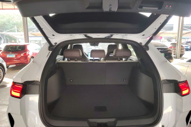 比亚迪 宋PLUS新能源 2025款 DM-i 智驾版 112KM 尊荣型局部细节23