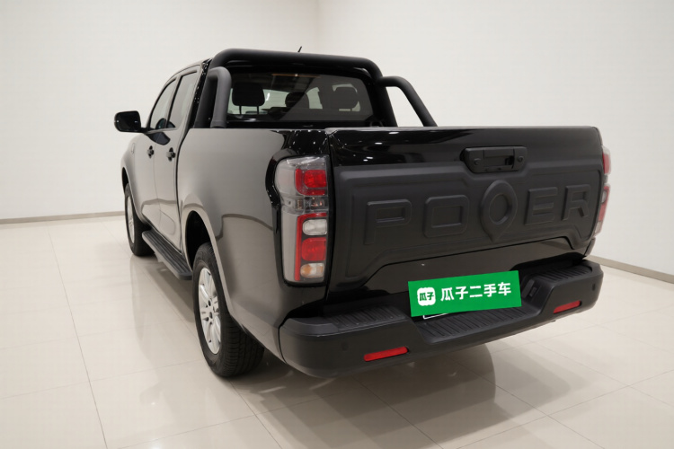 长城 炮 2023款 2.0T商用版自动柴油两驱精英型标箱GW4D20M车身外观5