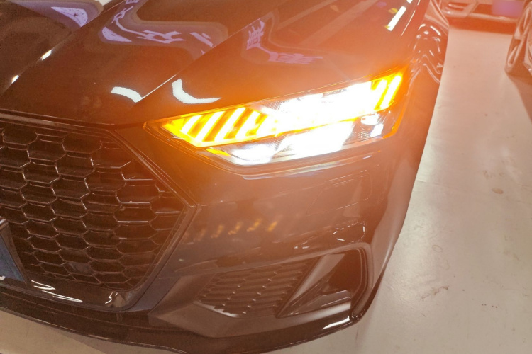 奥迪A7 2019款 55 TFSI quattro 动感型局部细节36