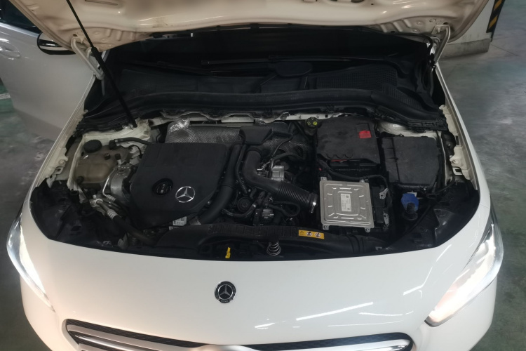 奔驰B级 2021款 B 180 时尚型局部细节24