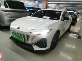 长安UNI-V 智电iDD 2023款  智电iDD 1.5T 113km智趣型（飞快版）