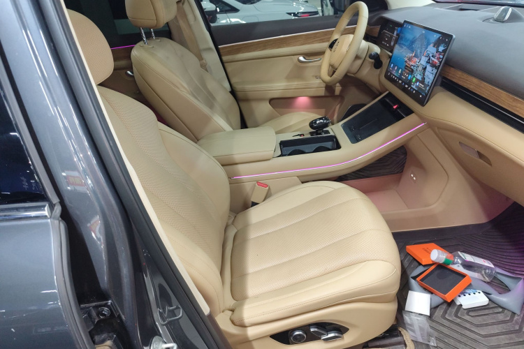 鸿蒙智行 问界M7 2024款 1.5T 后驱Plus版 5座局部细节41