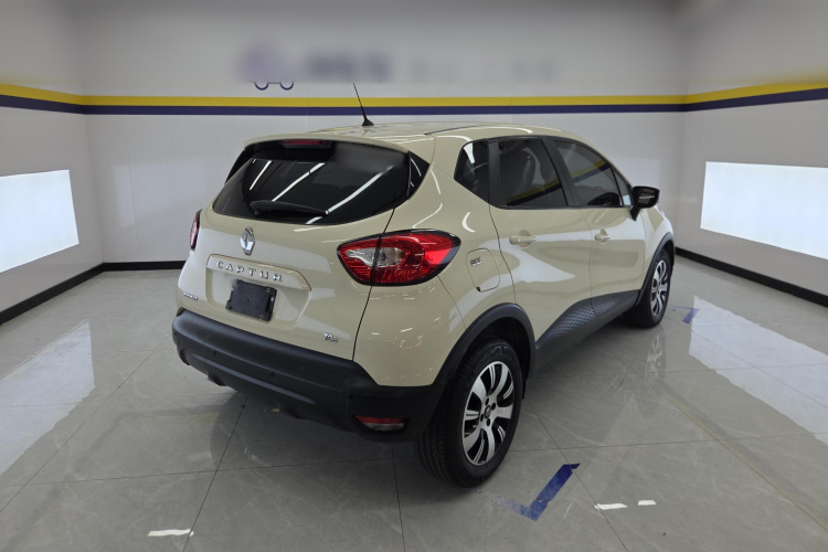 雷诺 卡缤 2015款 1.2T 自动标准版车身外观7