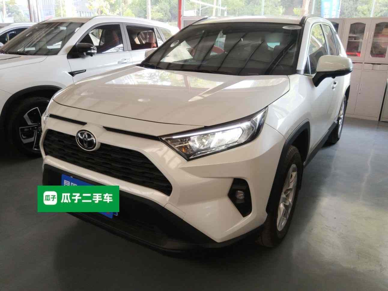 丰田 RAV4荣放 2024款 2.0L CVT两驱都市版(2)