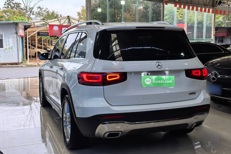 奔驰GLB 2021款 GLB 200 动感型车身外观6005