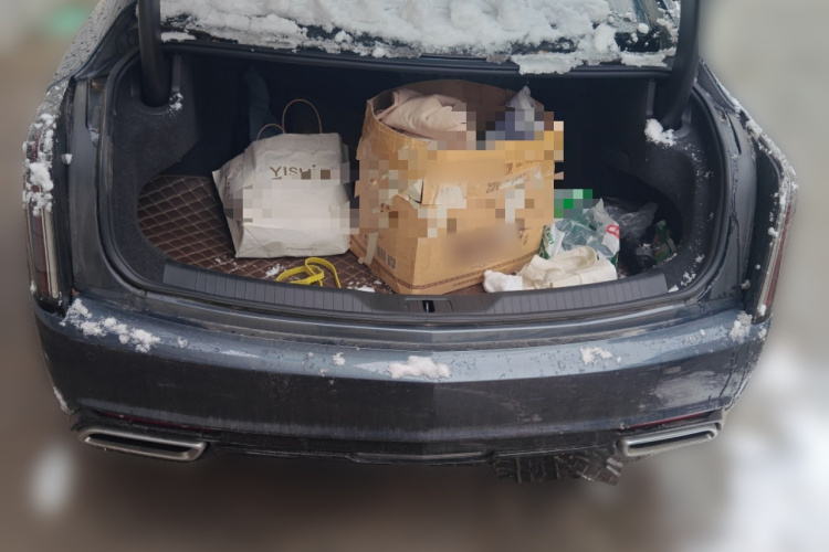 凯迪拉克CT6 2023款 28T 尊贵型中控内饰23