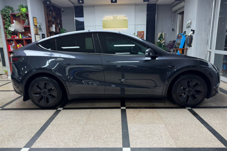 特斯拉 Model Y 2024款 后轮驱动版车身外观6003
