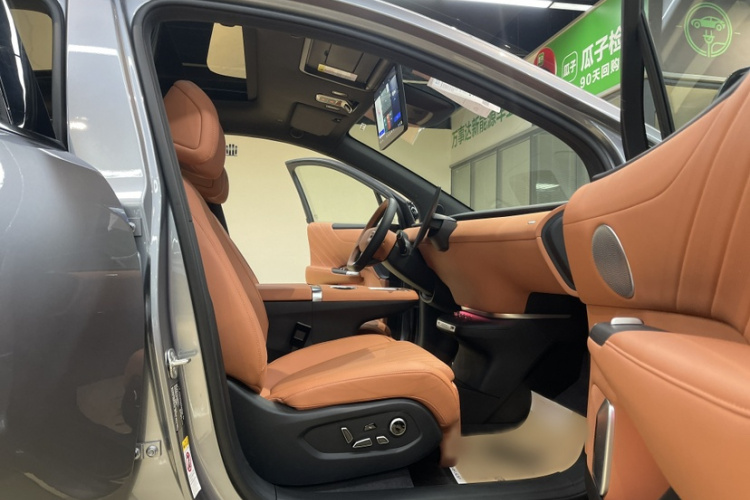 长安启源E07 2025款 增程 四驱 39kWh Ultra高性能版中控内饰7005