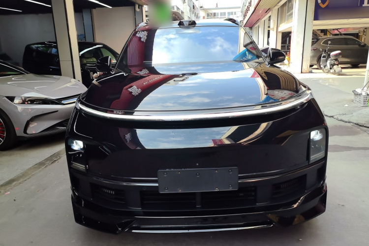 理想汽车 理想L8 2023款 Pro车身外观2