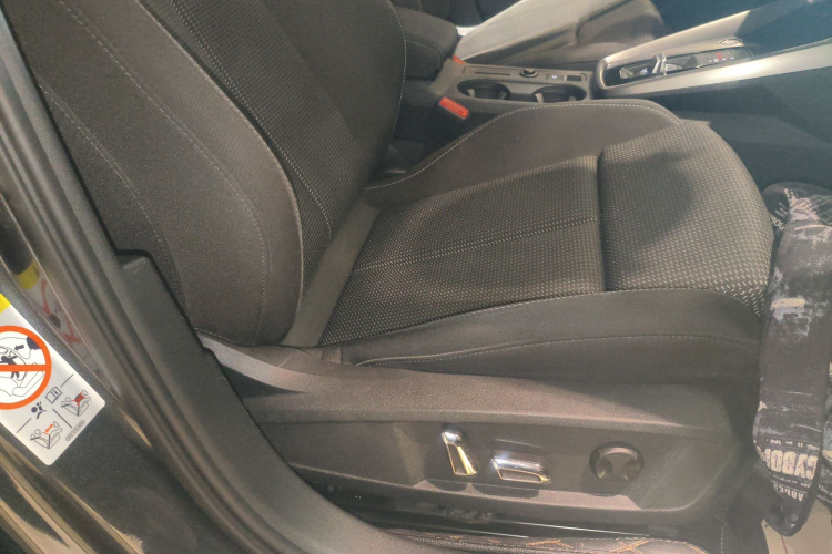 奥迪A3 2021款 A3L Limousine 35 TFSI 进取运动型局部细节41