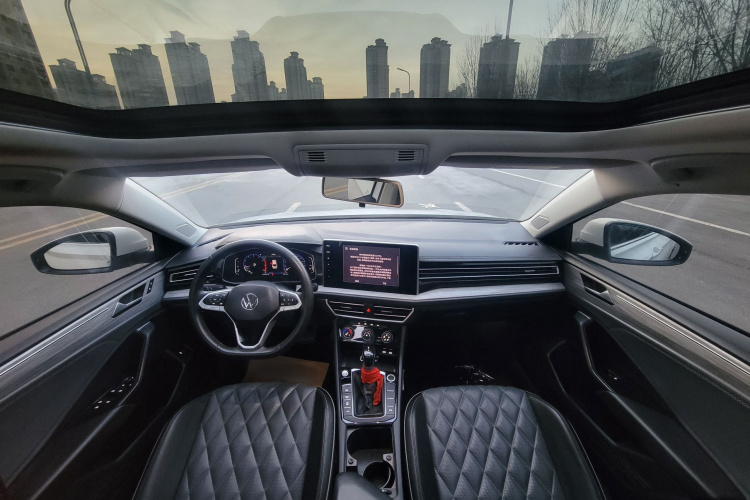 大众 速腾 2023款 300TSI DSG超越版中控内饰7006