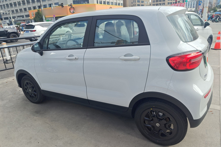 零跑汽车 零跑T03 2025款 310舒享版车身外观4