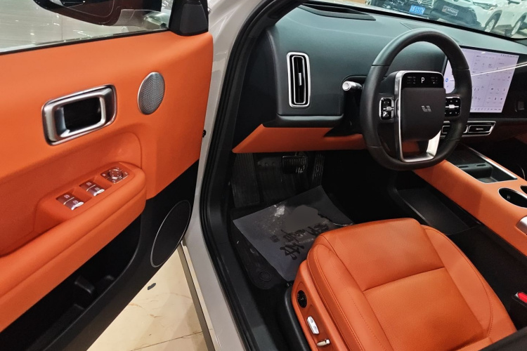 理想汽车 理想L6 2024款 Max中控内饰7003