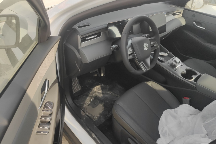 比亚迪 秦PLUS 2025款 DM-i 智驾版 55KM领先型中控内饰20