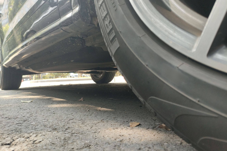 奥迪Q5L 2018款 40 TFSI 荣享时尚型 国VI局部细节9001