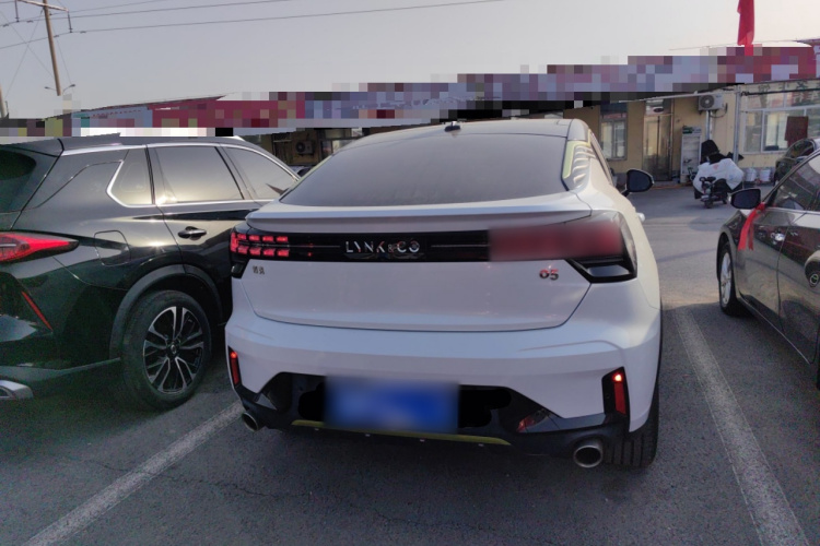 领克05 2020款 2.0TD 两驱耀Halo车身外观6