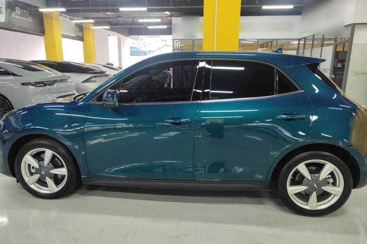 欧拉好猫 2023款 401km标准续航 豪华型 磷酸铁锂车身外观6003