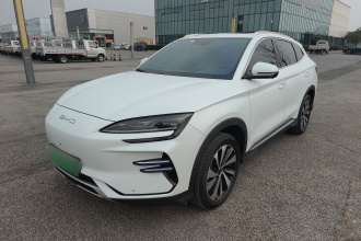 比亚迪 宋PLUS新能源 2023款 冠军版 EV 520KM 尊贵型