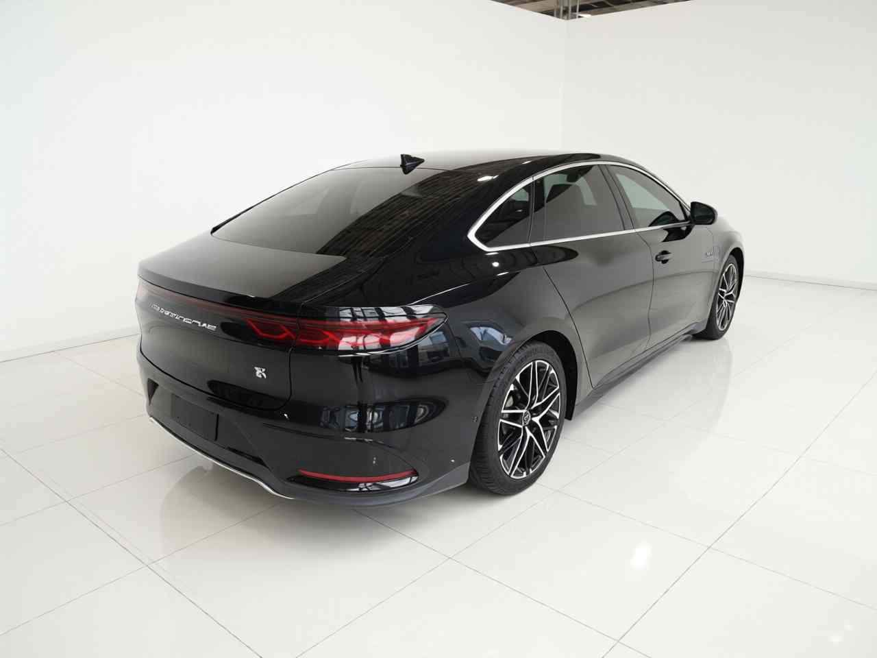 比亚迪 汉 2025款 EV 605KM尊贵型(4)