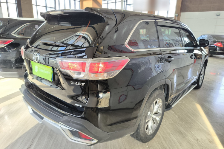 丰田 汉兰达 2015款 2.0T 四驱精英版 7座车身外观7