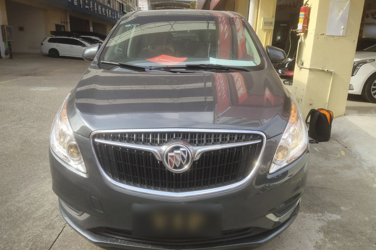 别克GL8 2018款 28T 舒适型 国VI车身外观2