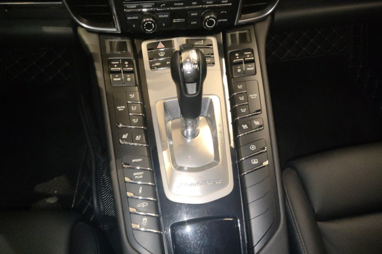 保时捷 2014款 Panamera S Executive 3.0T局部细节18