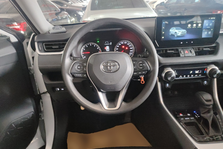丰田 RAV4荣放 2024款 2.0L CVT两驱都市版中控内饰13