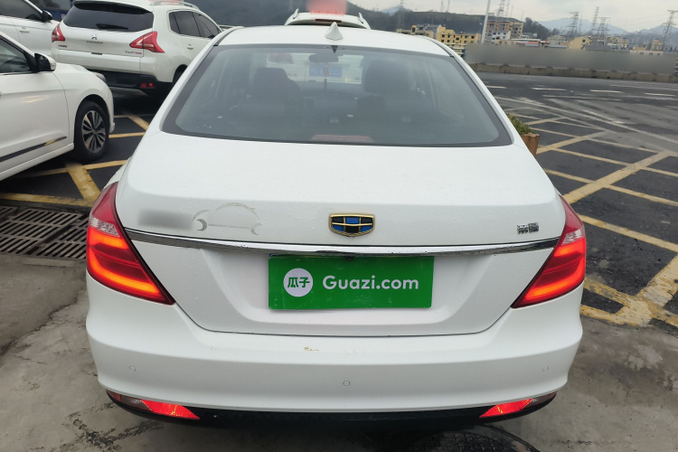 吉利汽车 帝豪 2017款 三厢百万款 1.5L 手动向上版车身外观6