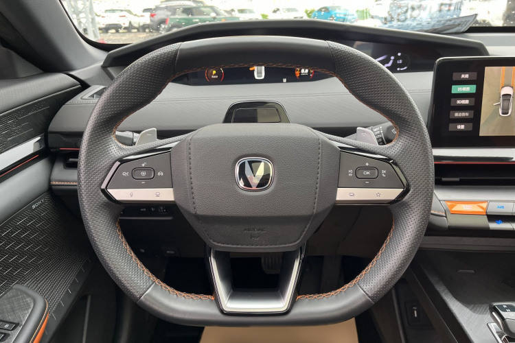 长安UNI-V 2022款 1.5T 智慧领航型中控内饰7003