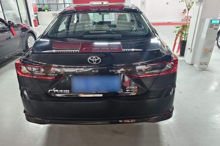 丰田 凯美瑞 2024款 双擎 2.5HG 尊贵版车身外观6004