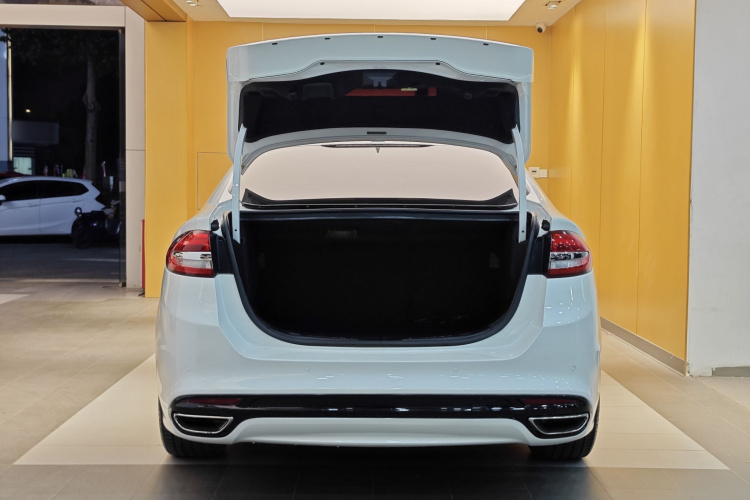 福特 蒙迪欧 2017款 EcoBoost 180 豪华型车身外观6003