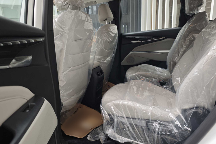 上汽大通MAXUS 大通G50 2024款 1.5T 龙行天下版中控内饰7004