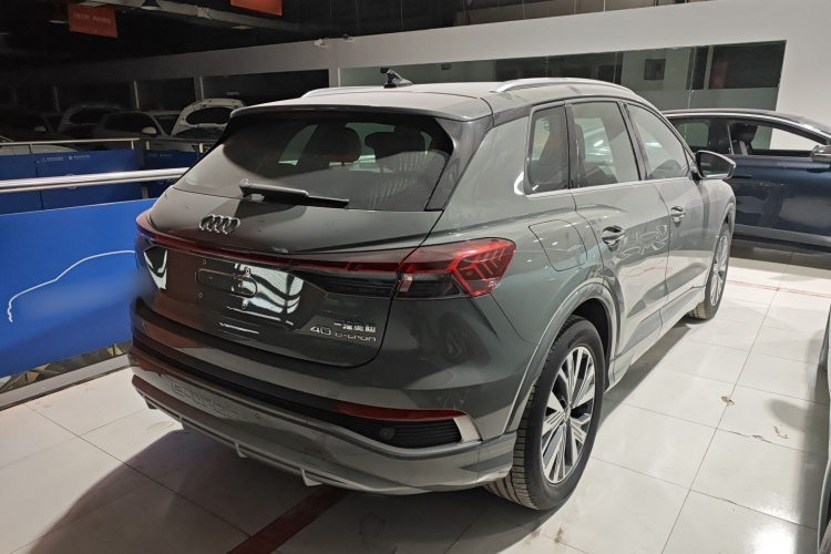 奥迪Q4 e-tron 2024款 40 e-tron 创行版车身外观6005