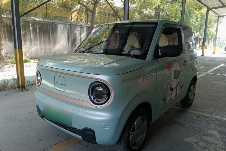 吉利银河 2023款 熊猫mini 120km 萌萌熊车身外观1