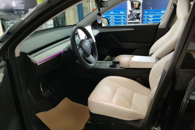 特斯拉 Model Y 2023款 后轮驱动版局部细节19