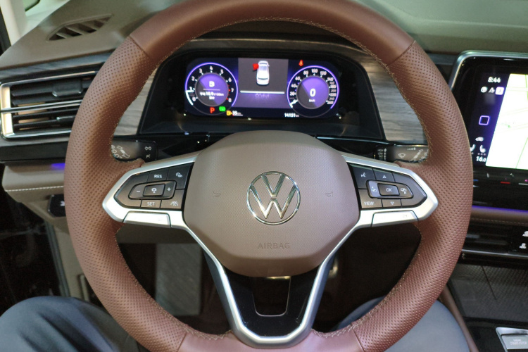 大众 威然 2024款 380TSI 尊贵版中控内饰13