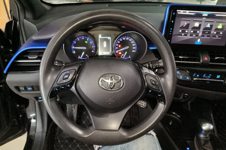 丰田C-HR 2018款 2.0L 领先特别版 国V中控内饰13