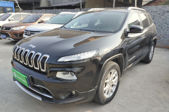 Jeep 自由光 2016款 2.4L 专业智能版