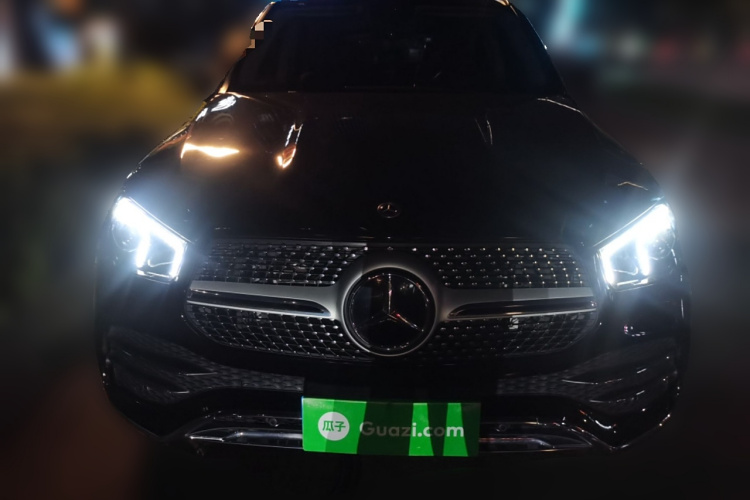 奔驰GLE 2022款 GLE 350 4MATIC 时尚型车身外观2